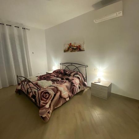 Fringiuli House Apartment เตรวินญาโน โรมาโน ภายนอก รูปภาพ