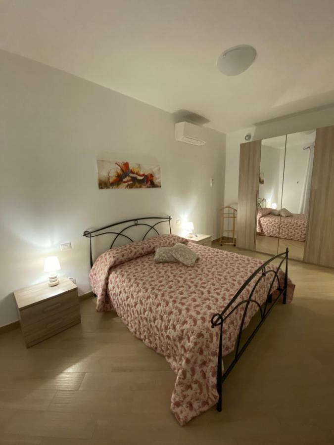 Fringiuli House Apartment เตรวินญาโน โรมาโน ภายนอก รูปภาพ